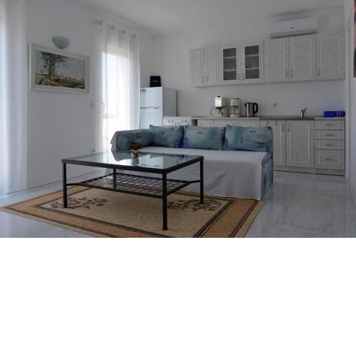 Honey Apartment