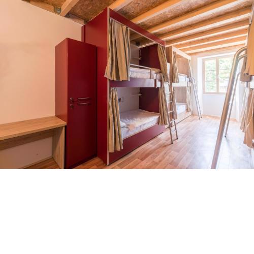 Hostel Antique