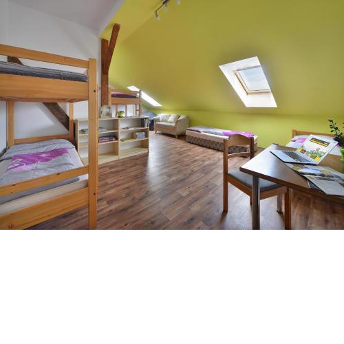 Hostel Hluboká
