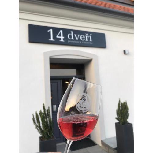 Hotel 14Dveří