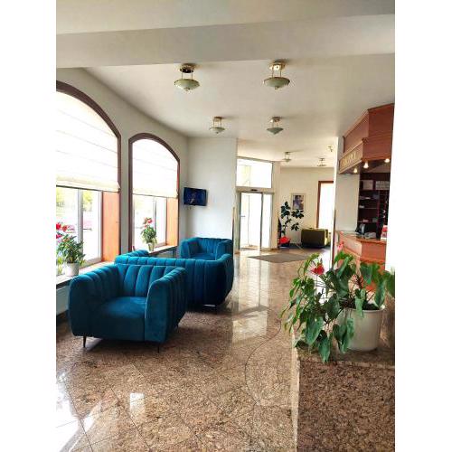 Hotel Avion