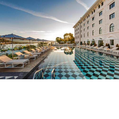 Hotel Brown Beach House & Spa