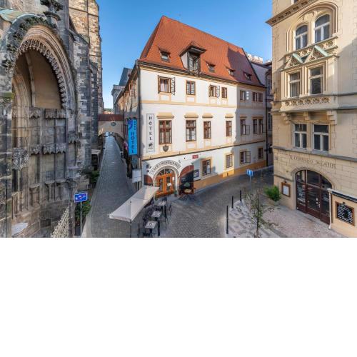 Hotel Cerny Slon