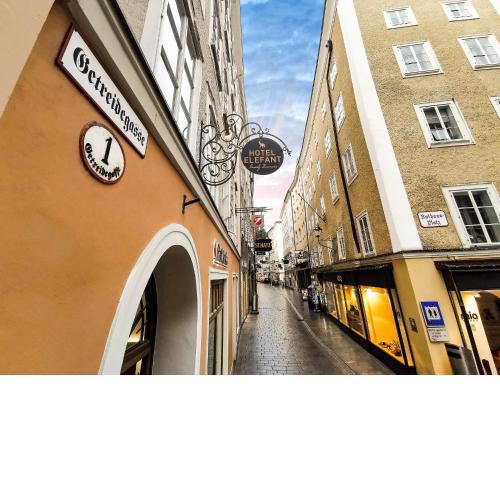 Hotel Elefant Family Business