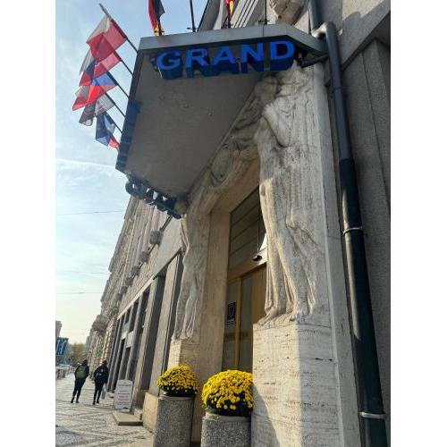 Hotel Grand