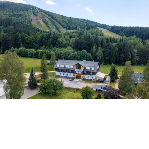 Hotel Harrachov Inn