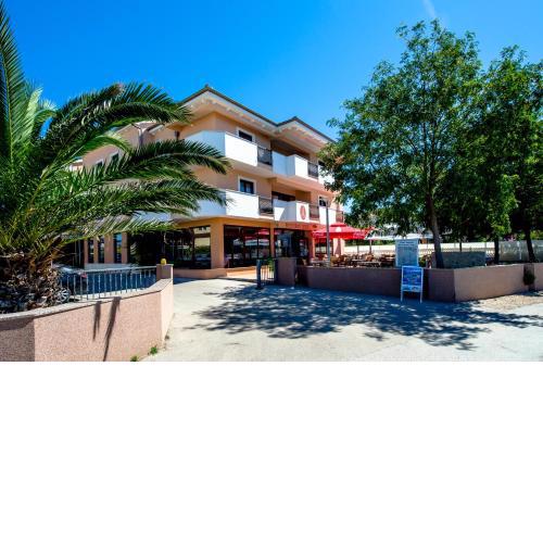 Hotel Laguna