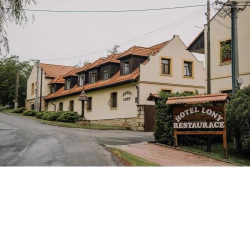 Hotel Lony