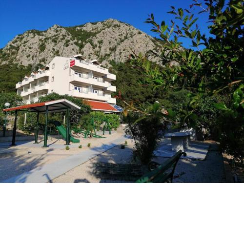 Hotel Lukas