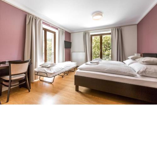 Hotel Mandát