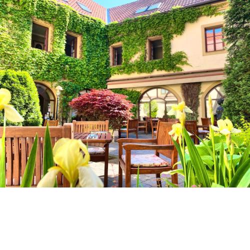 Hotel Octarna - Free parking