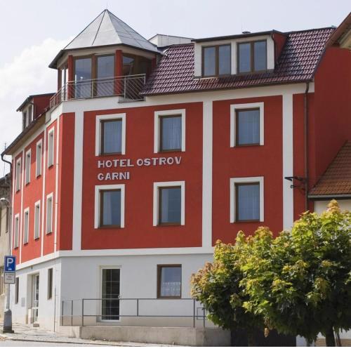 Hotel Ostrov Garni