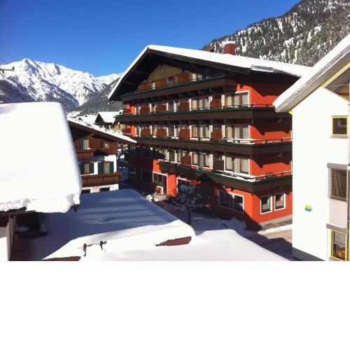 Hotel Tiroler Adler Bed & Breakfast