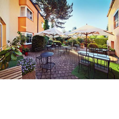 Hotel Tulipan Pruhonice