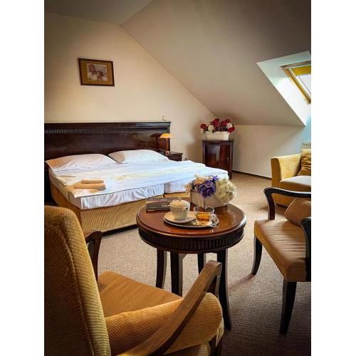 Hotel U Zeleneho stromu