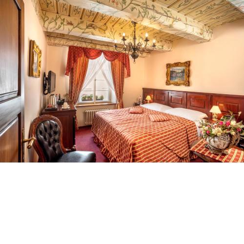 Hotel U Zlatého Stromu Prague by BHG