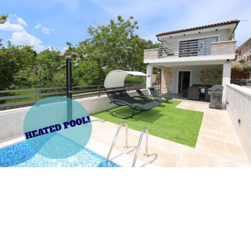 House Anika