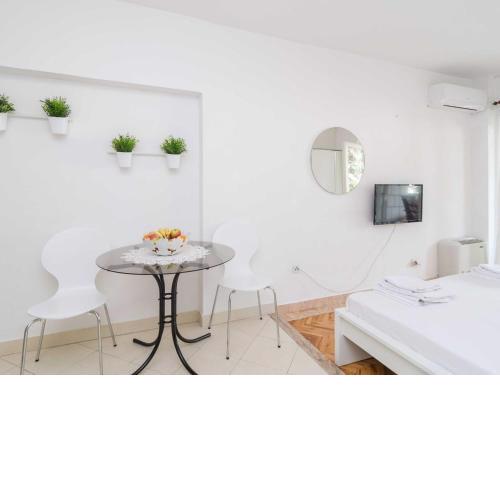 House Apartments Ariva - Studio Apartment with Balcony 2 Adults - A2