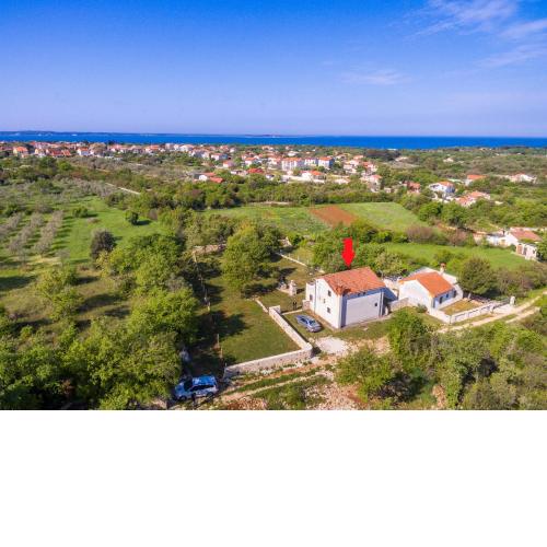 House AT