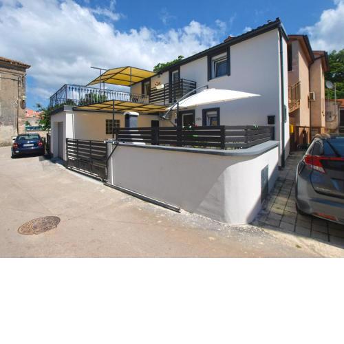 House Doris 1559