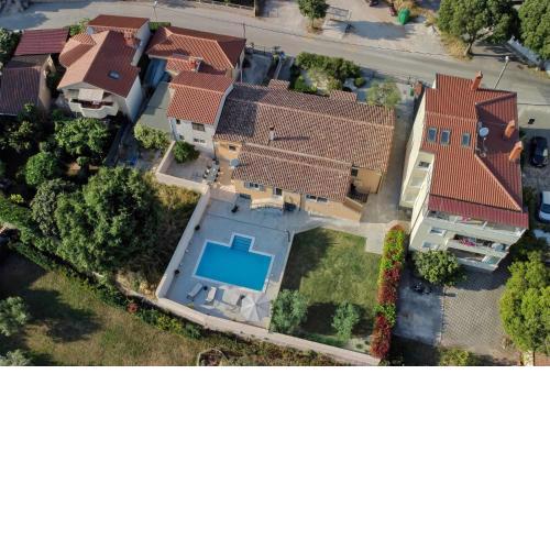 House Dragan 1980