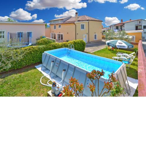 House Kristina 1203