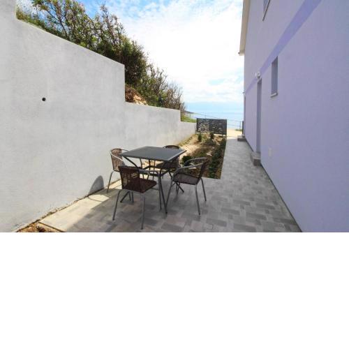 House Lavanda - Kricin, underground level apartment