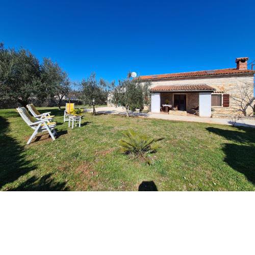 House Letizia 2147