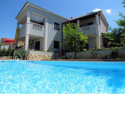 House Mari