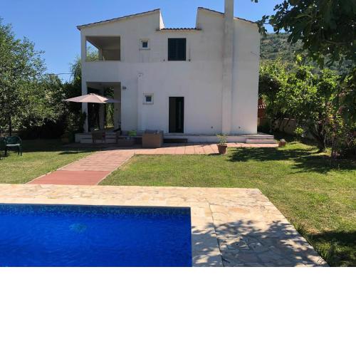 House Nada