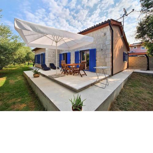 House Peroj 2118