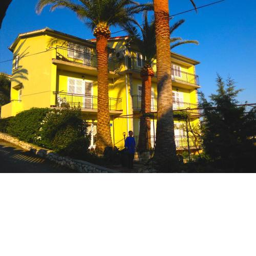House Rozi