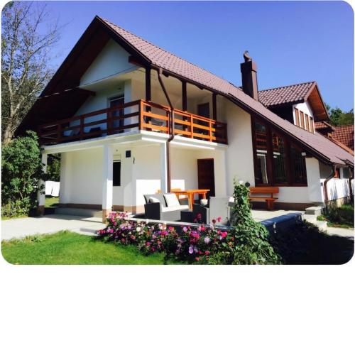 House Samardzic