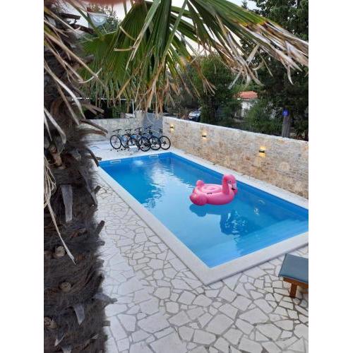 House Sidro, Stari Grad