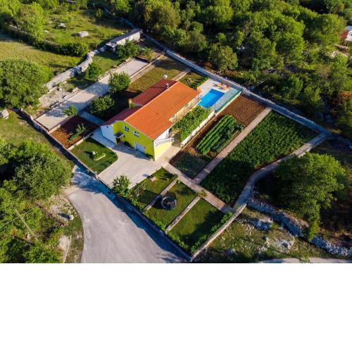 House Simani