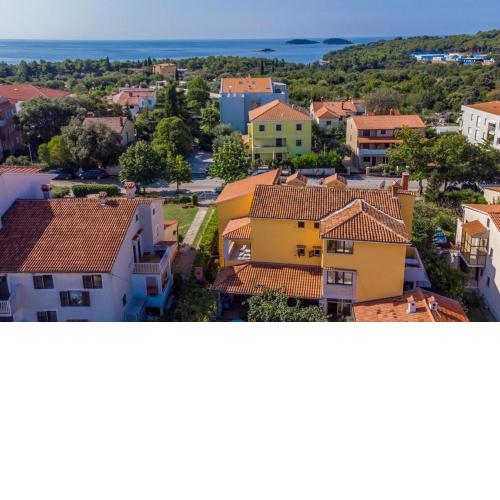 Hundefreundliches Apartment nur 10 Gehminuten zum Strand mit BBQ-Bereich, Klima, WiFi