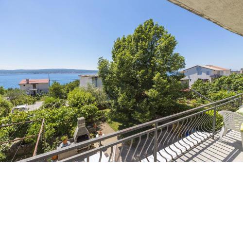 Hundefreundliches Apartment nur 300 Meter bis zur Adria mit Meerblick, Grill, WiFi