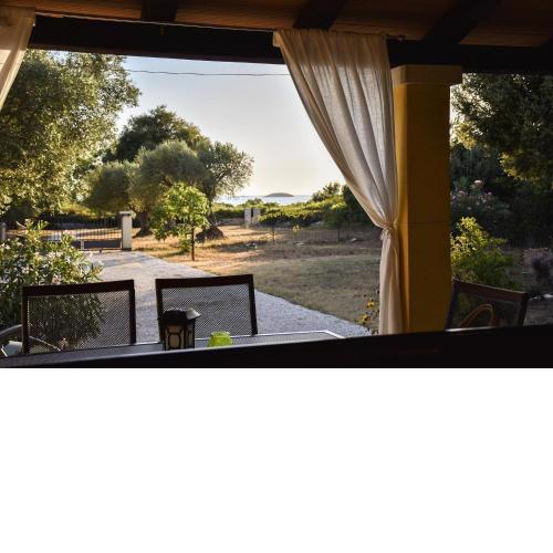 Hundefreundliches Ferienhaus nur 500 Meter zum Strand mit Meerblick und tollem Privatgarten