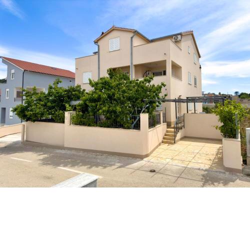 Hvar Apartments Felix