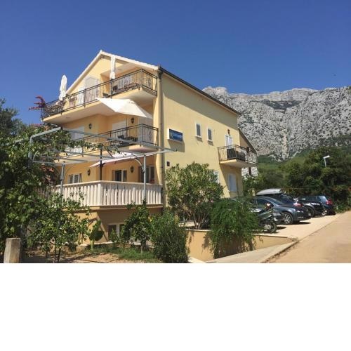 I.K. APARTMENTS
