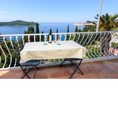 Impeccable 3-Bed Apartment in Dubrovnik