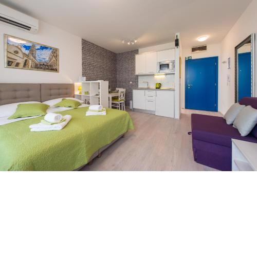 Ink Apartment