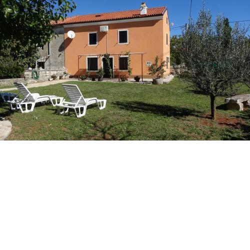Istrisches Ferienhaus mit Klima, WLAN, Terrasse, Parkplatz und Grillbereich
