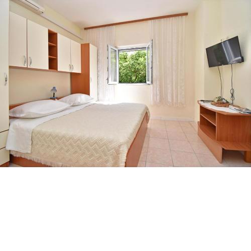Jordan Apartments