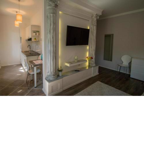 JR Luxury Guesthouse