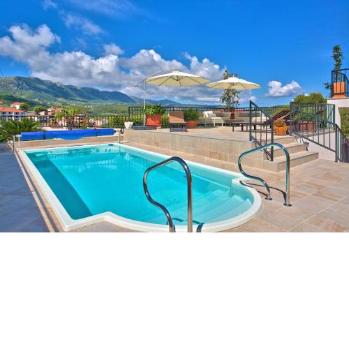 Kalina Deluxe Apartments