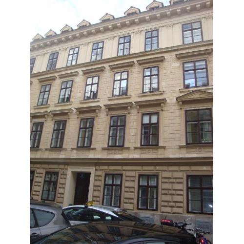 Klimatisiertes 3 Zimmer Appartement mit Terrasse