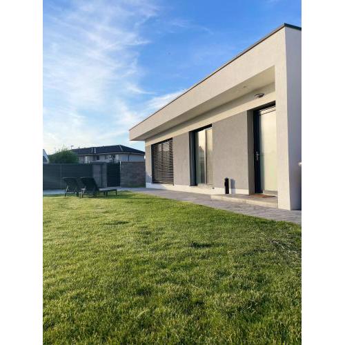 Klimatizovaný Apartmánový dom, s vírivkou, 1B