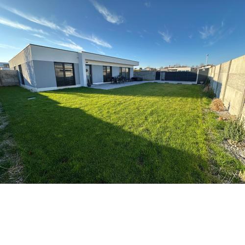 Klimatizovaný Apartmánový dom s vírivkou, 9A