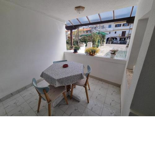 Komfortables Apartment in Rovinj und nur 500 Meter zum Strand mit privater Terrasse